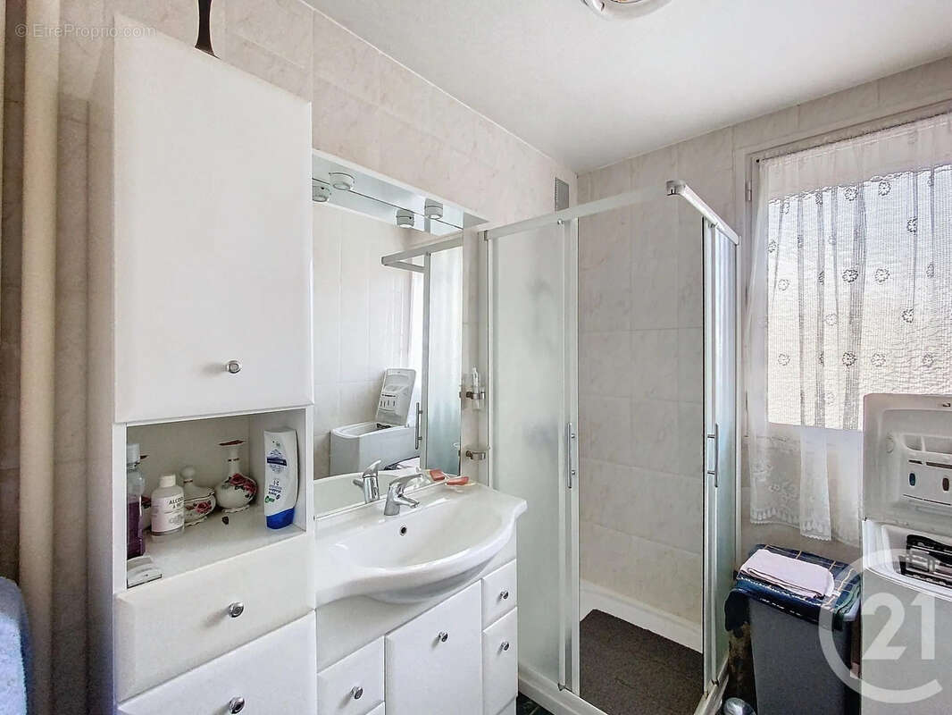 Appartement à SAINT-PRIEST