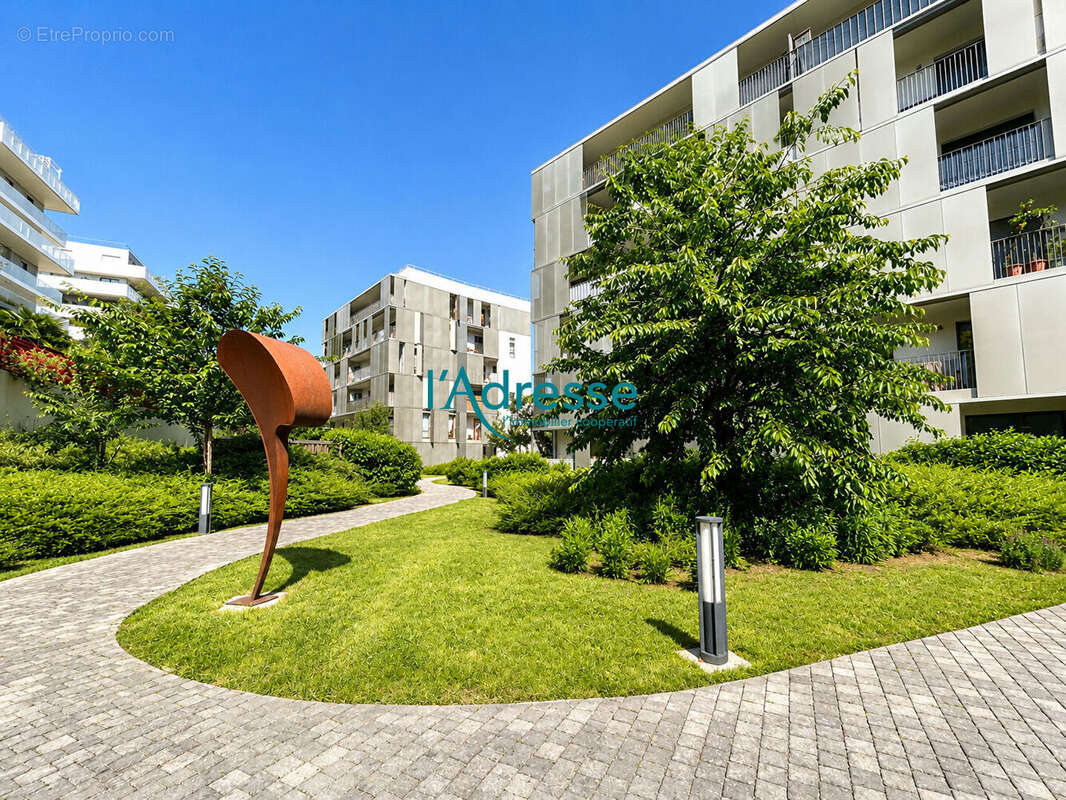 Appartement à NANTERRE