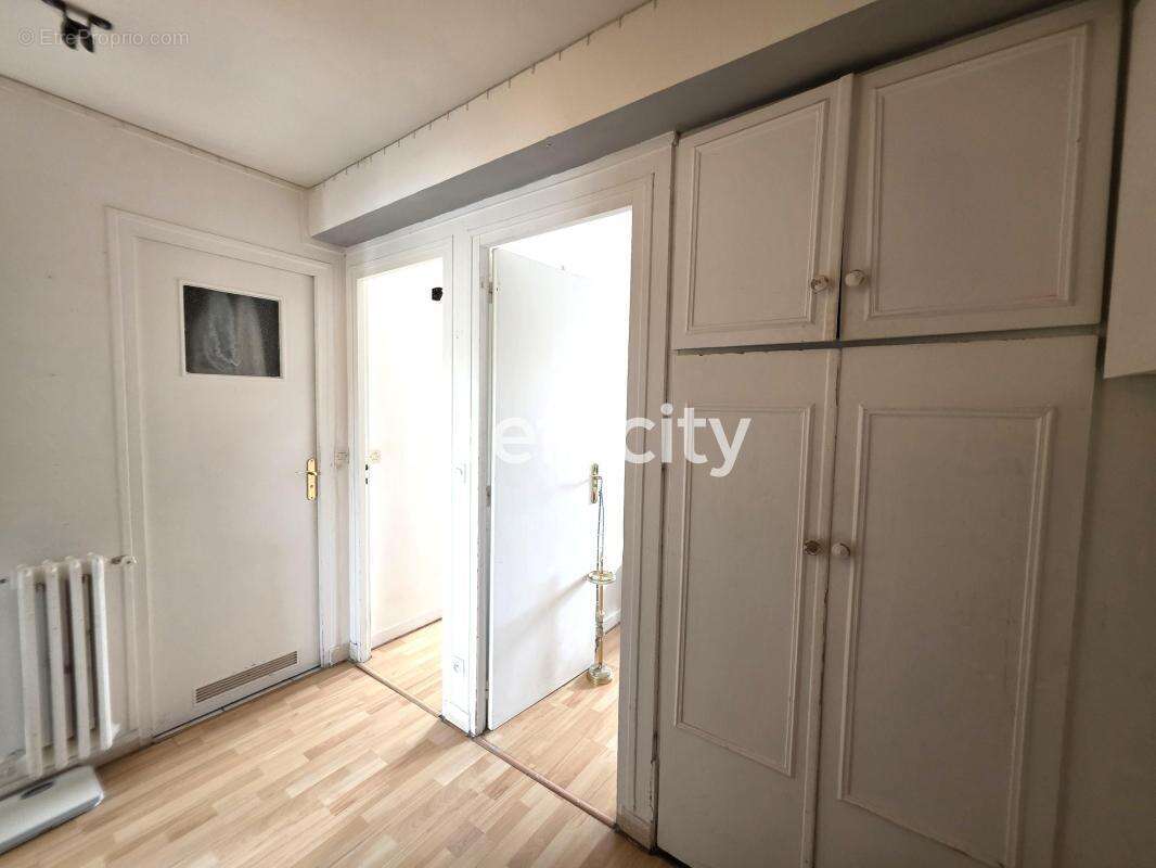 Appartement à ISSY-LES-MOULINEAUX