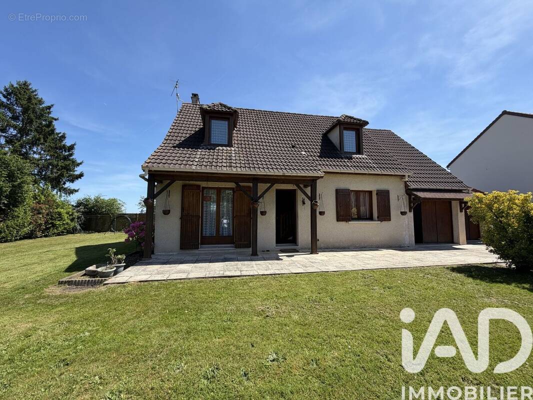 Photo 1 - Maison à TACOIGNIERES