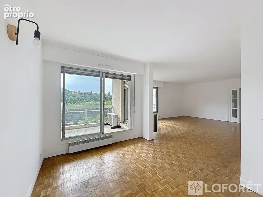 Quais de Saône - Appartement familial T4 -117m² lumineux avec vue dégagée - photo 6