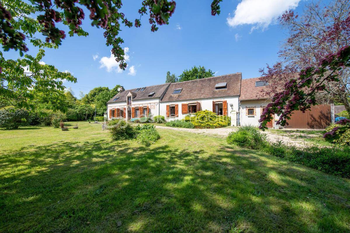 Maison à BRANNAY