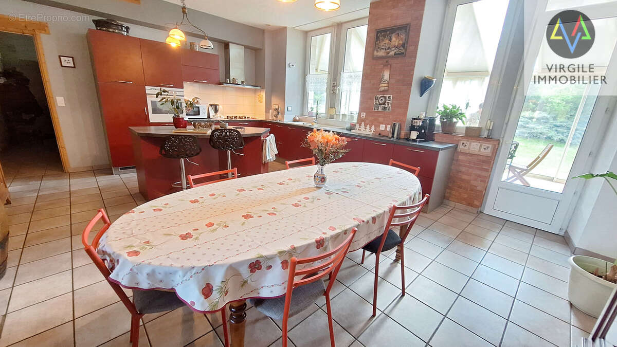 Bien rare aux Longevilles-Mont-d'Or: Maison familiale sur plus de 900 m2 de terrain - photo 5