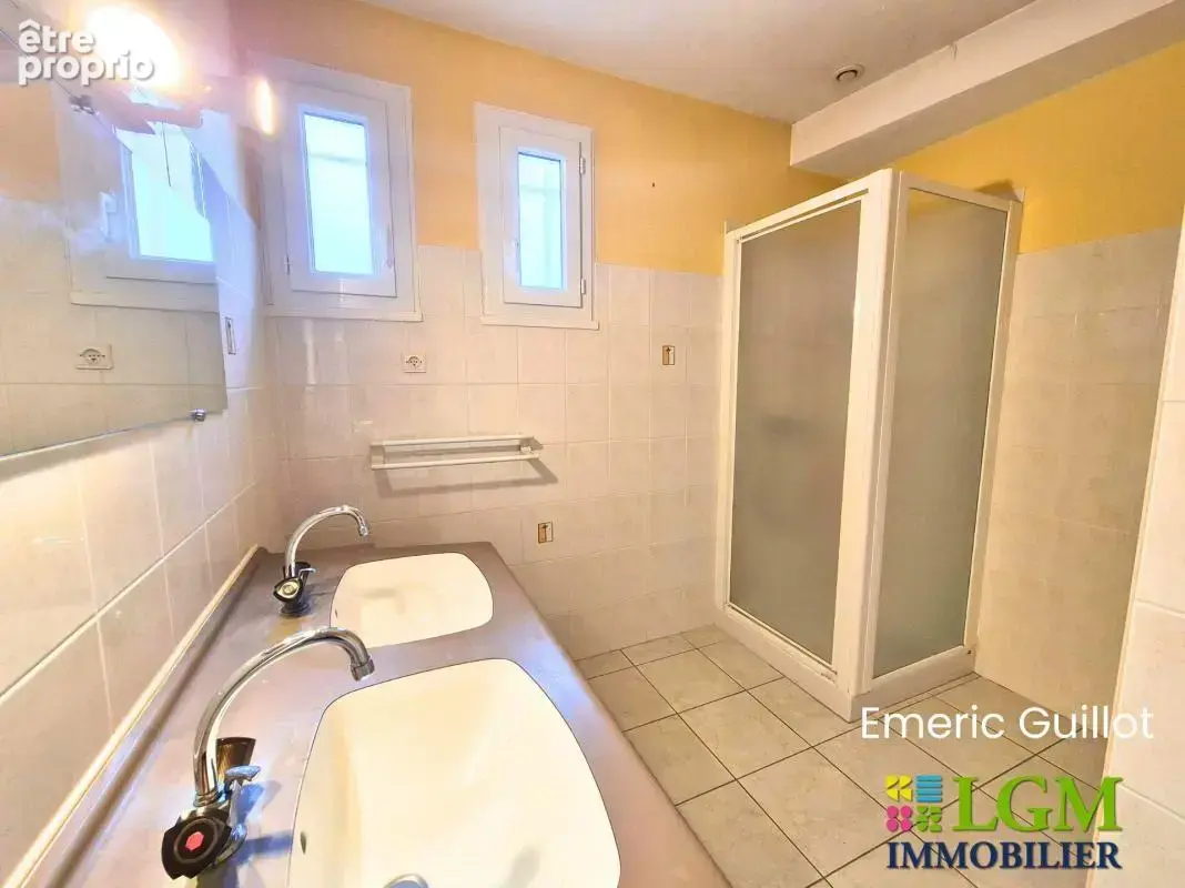 Maison 146 m² – 4 chambres – Terrain clos 1 097 m² – Grand Garage - Salle indépendante - Pompe à chaleur - Sans vis-à-vis – Sain - photo 7