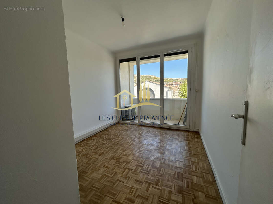 Appartement à ROGNAC