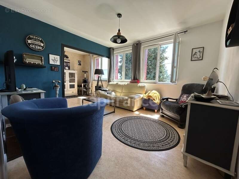 Maison à LANOUAILLE