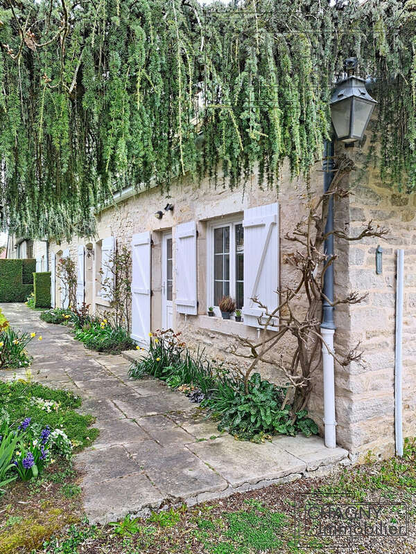 Maison à MONTAGNY-LES-BEAUNE