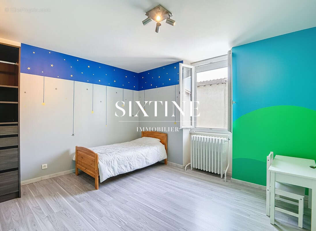 Maison 167 m² à Assieu  - photo 6