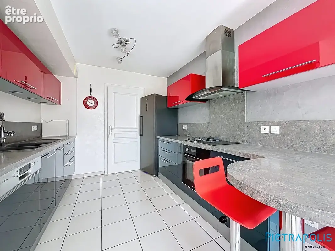 Maison 4 pièces 87 m² à vendre à Cessy (01170) - photo 8