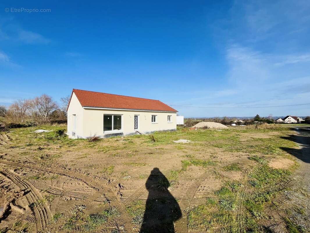 Maison à PREMILHAT