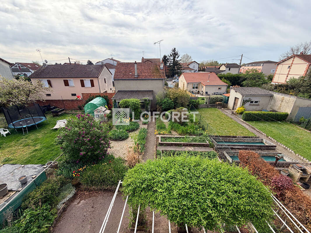 Maison familiale avec jardin - photo 7