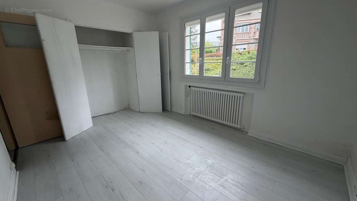Maison traditionnelle Bretonne hyper centre de PLOUGUENAST - photo 15