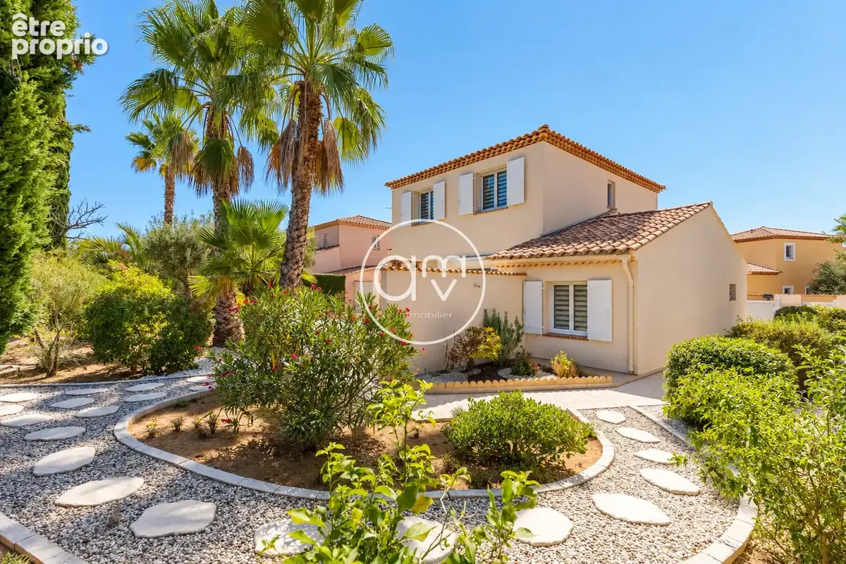 Photo Maison à La Londe-Les-Maures au prix de 650 000€