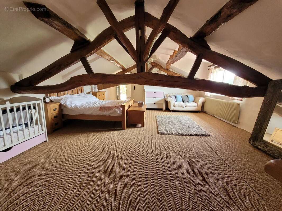 Maison à LAROQUE-TIMBAUT