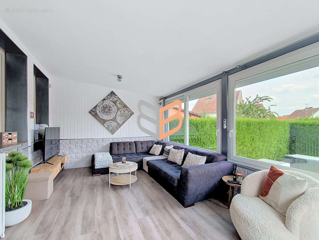 Maison 104 m² à Tressange  - photo 2