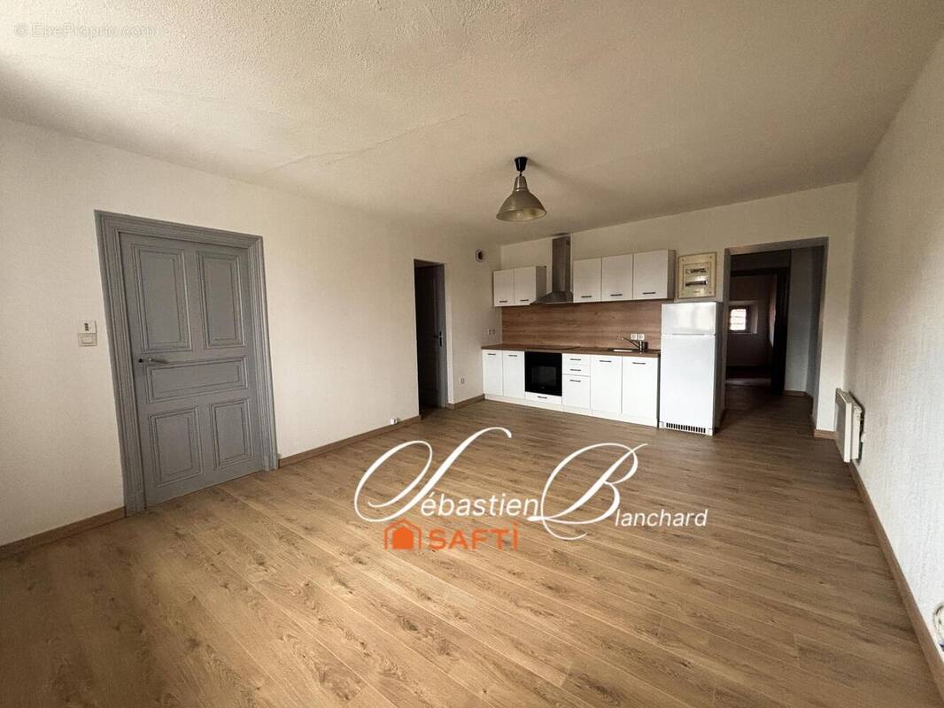 Photo 1 - Appartement à CHATILLON-EN-MICHAILLE