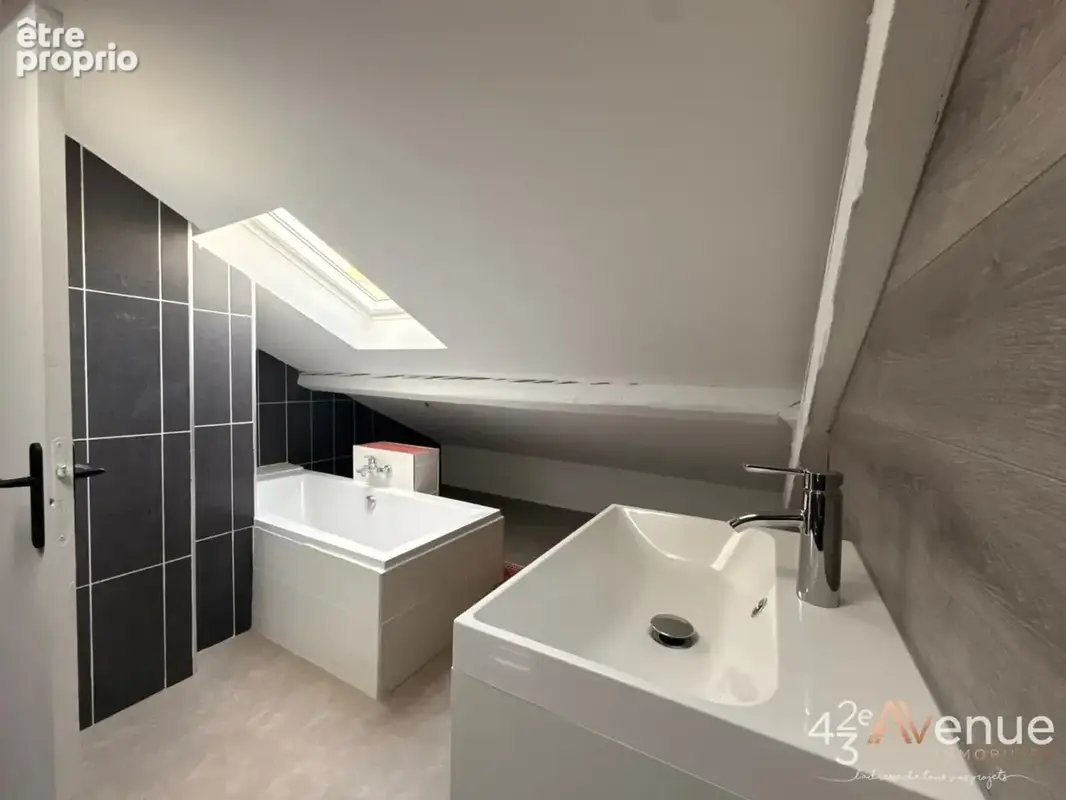 Appartement 3 pièces 105 m² à vendre à Saint-Etienne (42000) - photo 7