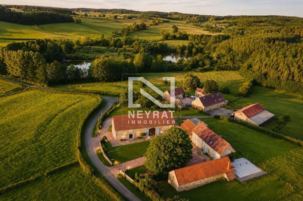 Maison à SAINT-BONNET-DE-VIEILLE-VIGNE