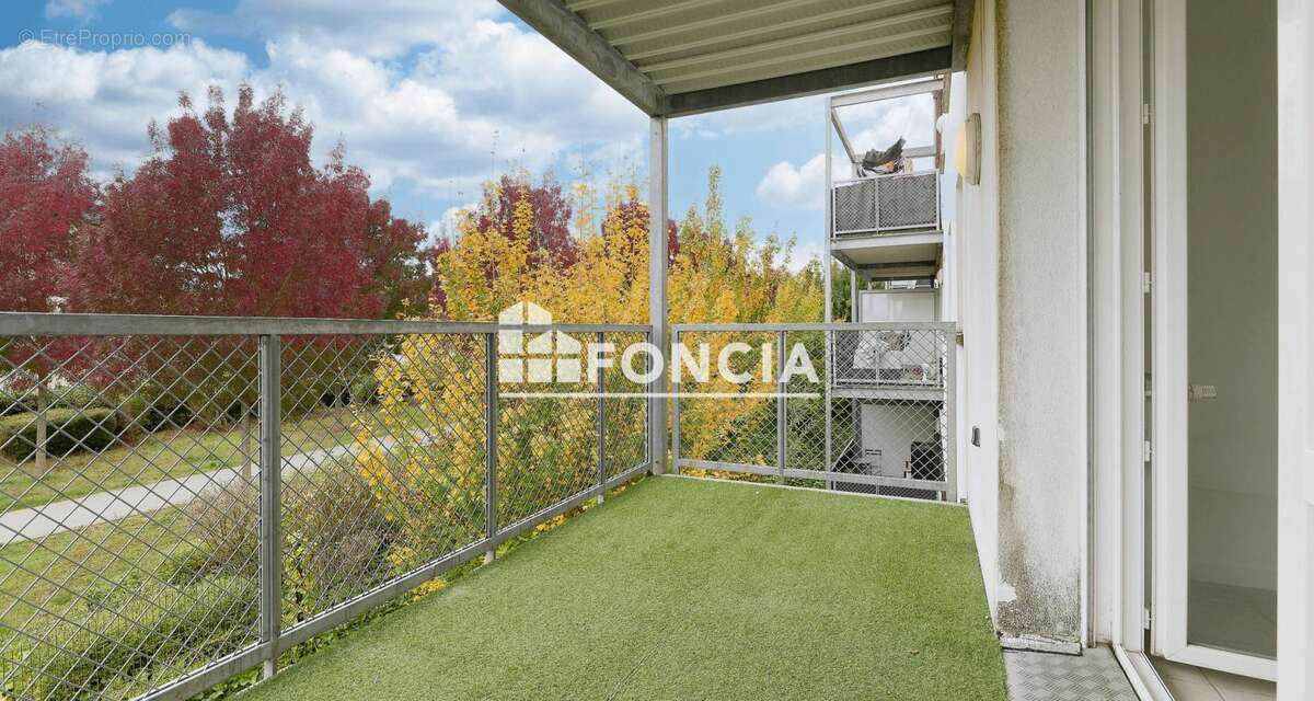 Appartement à SAINT-PIERRE-DU-PERRAY