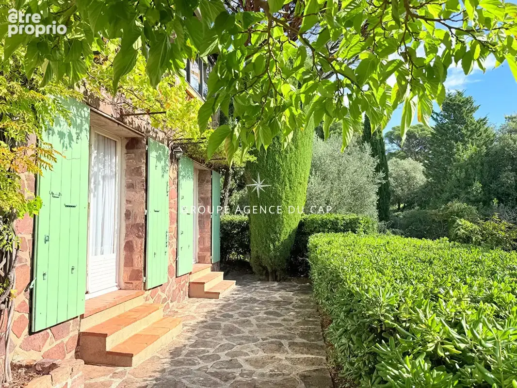Villa vue mer sur le golfe de saint tropez de 200 m² sur sainte maxime - photo 5