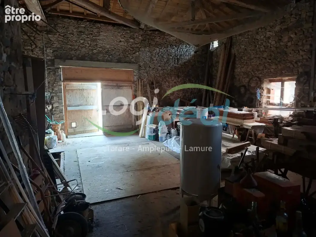 Maison à fort potentiel située à Poule-les-Echarmeaux - photo 13