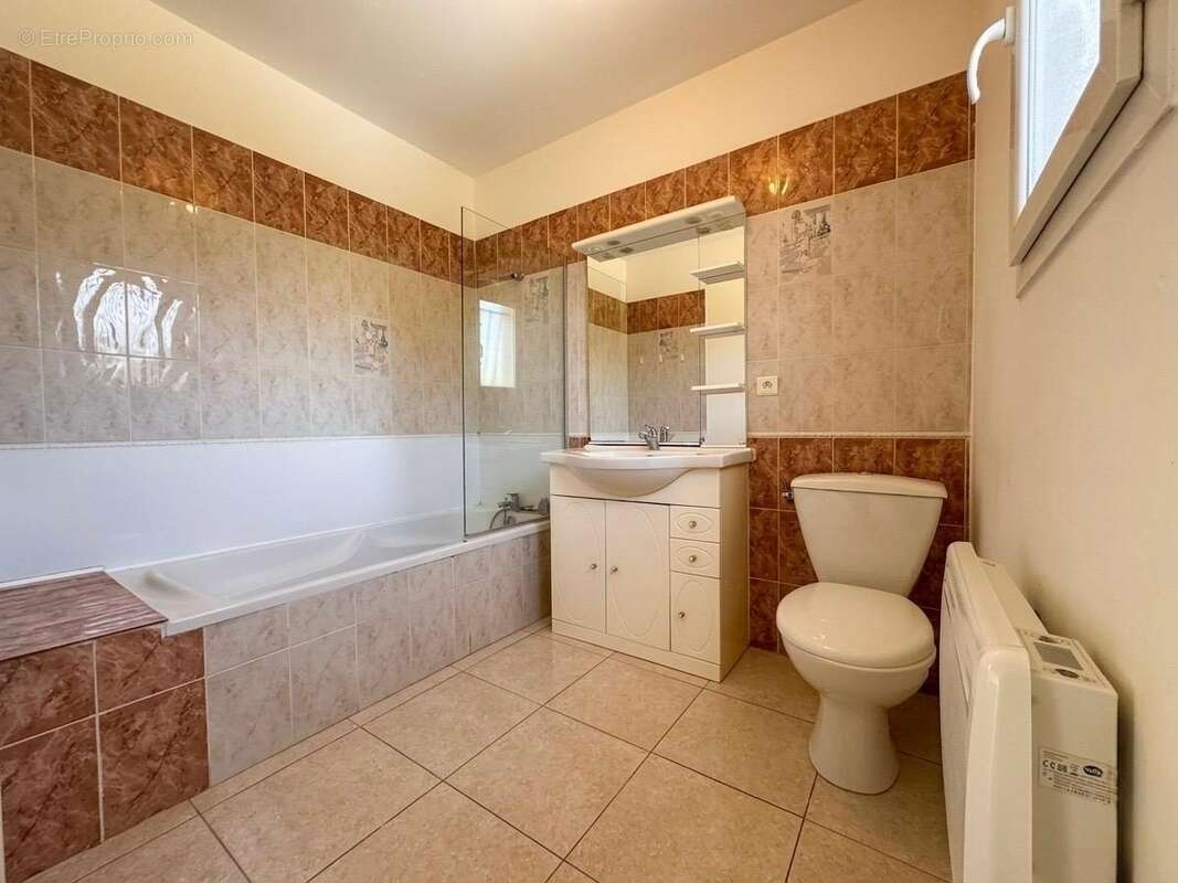 Maison à ROCHEFORT-DU-GARD