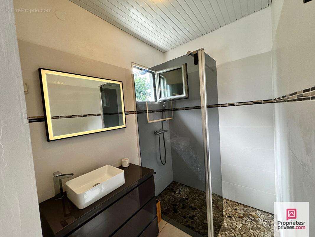 Maison à LE LAMENTIN