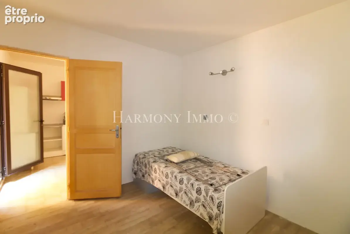 Appartement en rez de jardin au calme à Porto avec terrasse. - photo 2