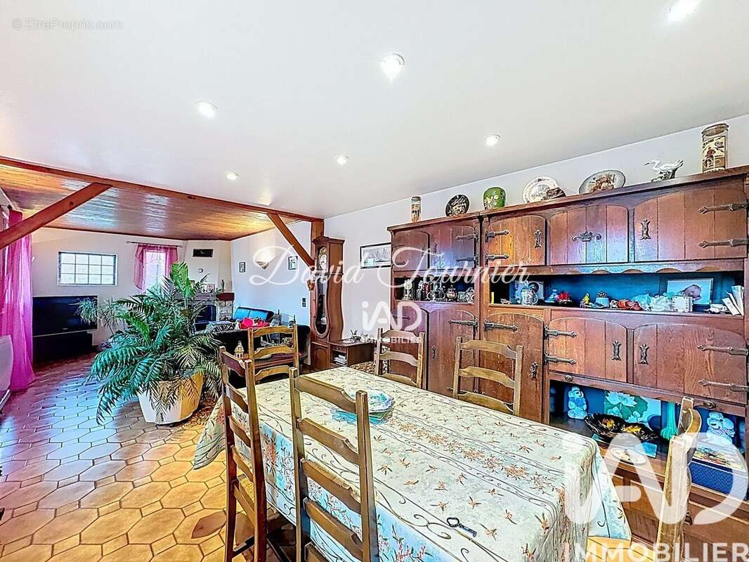 Photo 2 - Maison à TREMBLAY-EN-FRANCE