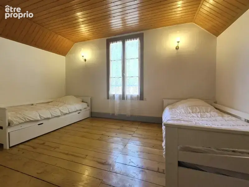 St Pierre de Chartreuse, maison début XXe avec deux appartements et jardin – Proche centre - photo 8