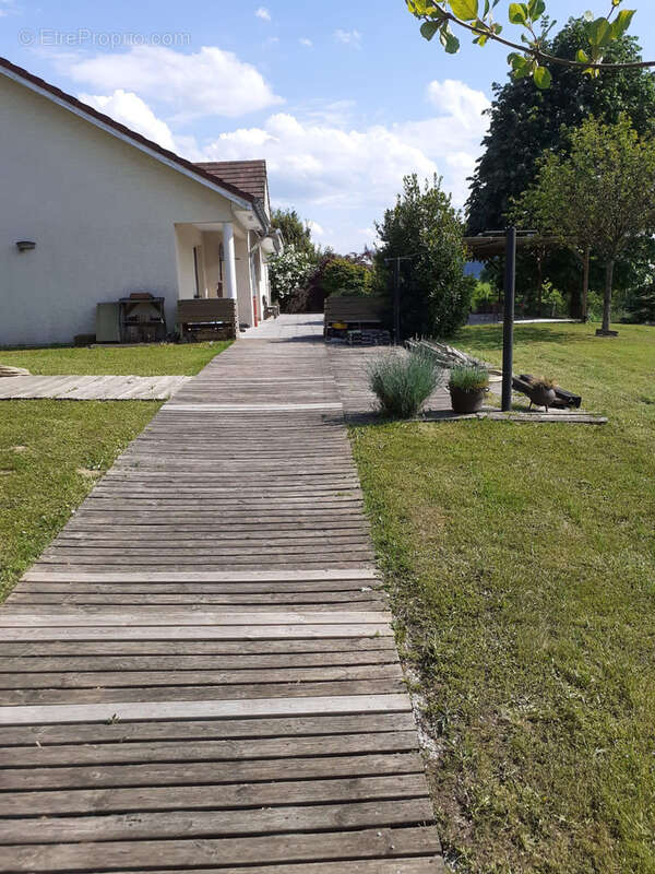 Maison à FONTAINE-LES-CLERVAL