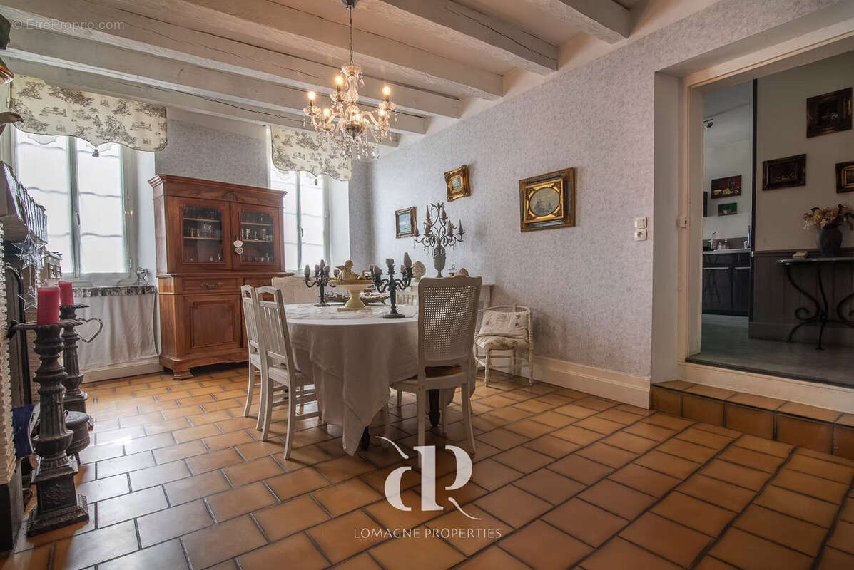 Maison à BEAUMONT-DE-LOMAGNE