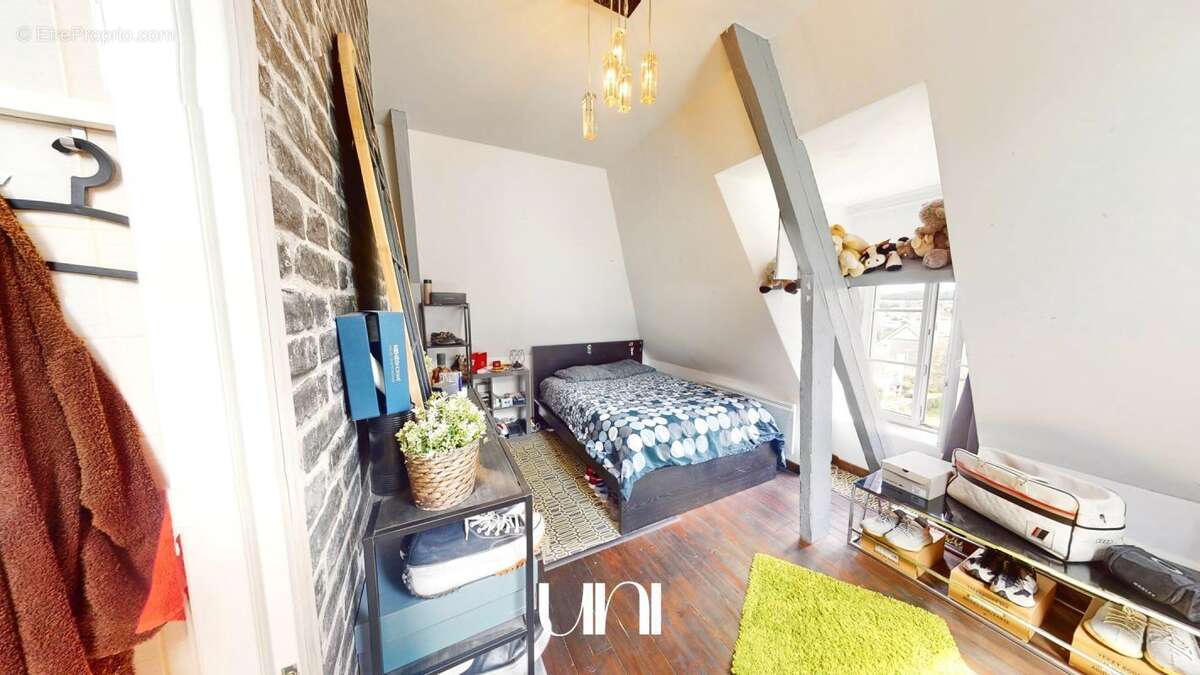 Maison à PORT-EN-BESSIN-HUPPAIN