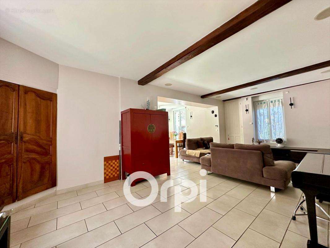 Maison à VILLARD-BONNOT