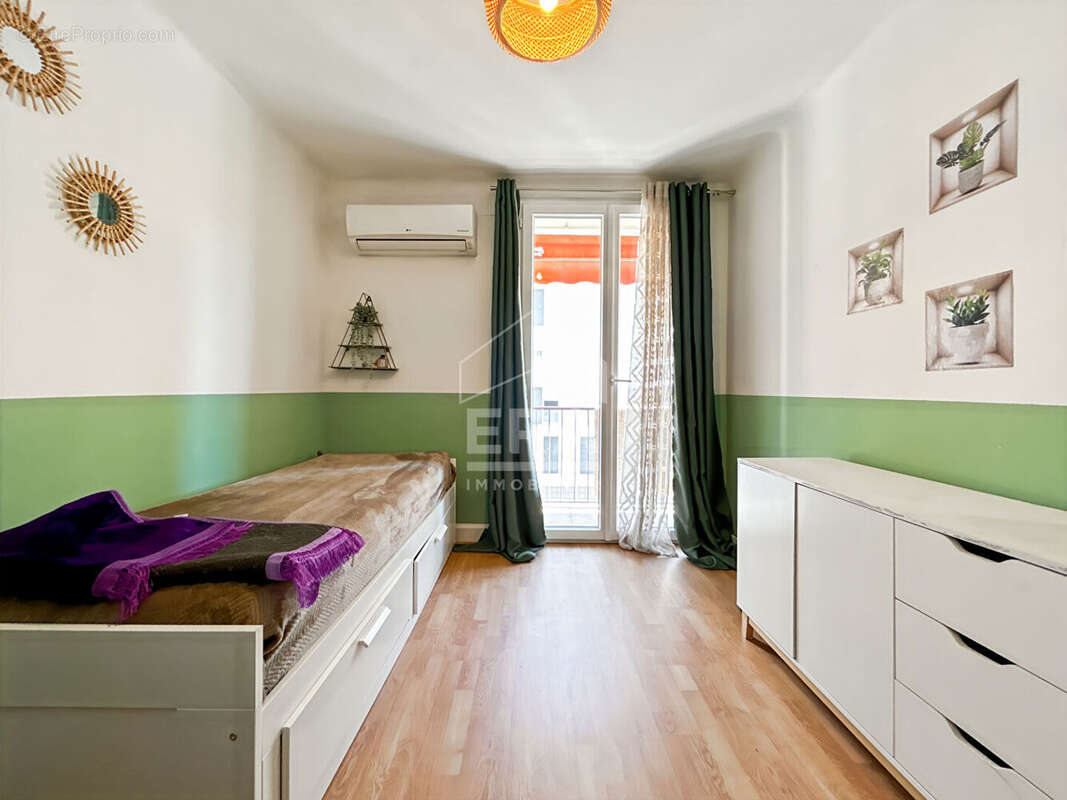 Appartement à MARSEILLE-13E