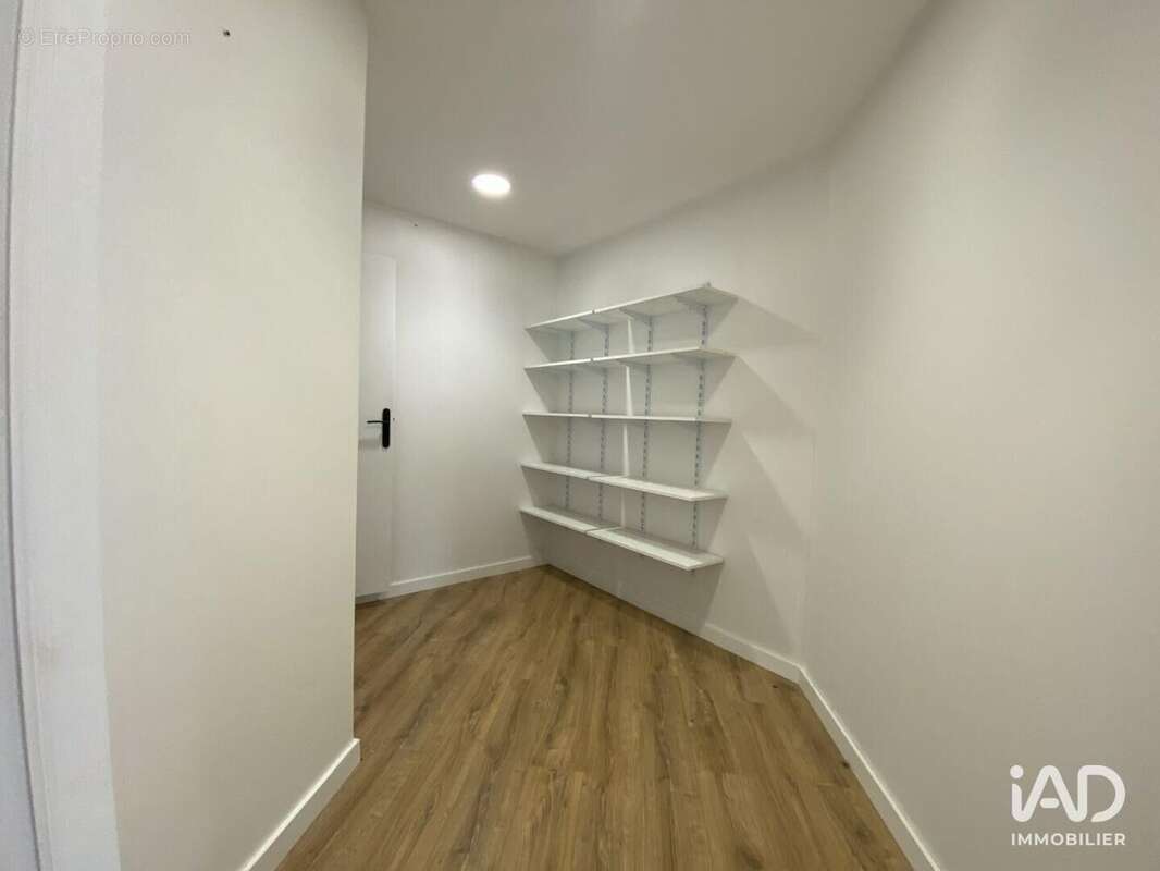 Photo 7 - Commerce à LEGUEVIN