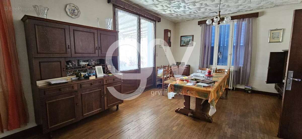 Maison à SAINT-CONSTANT