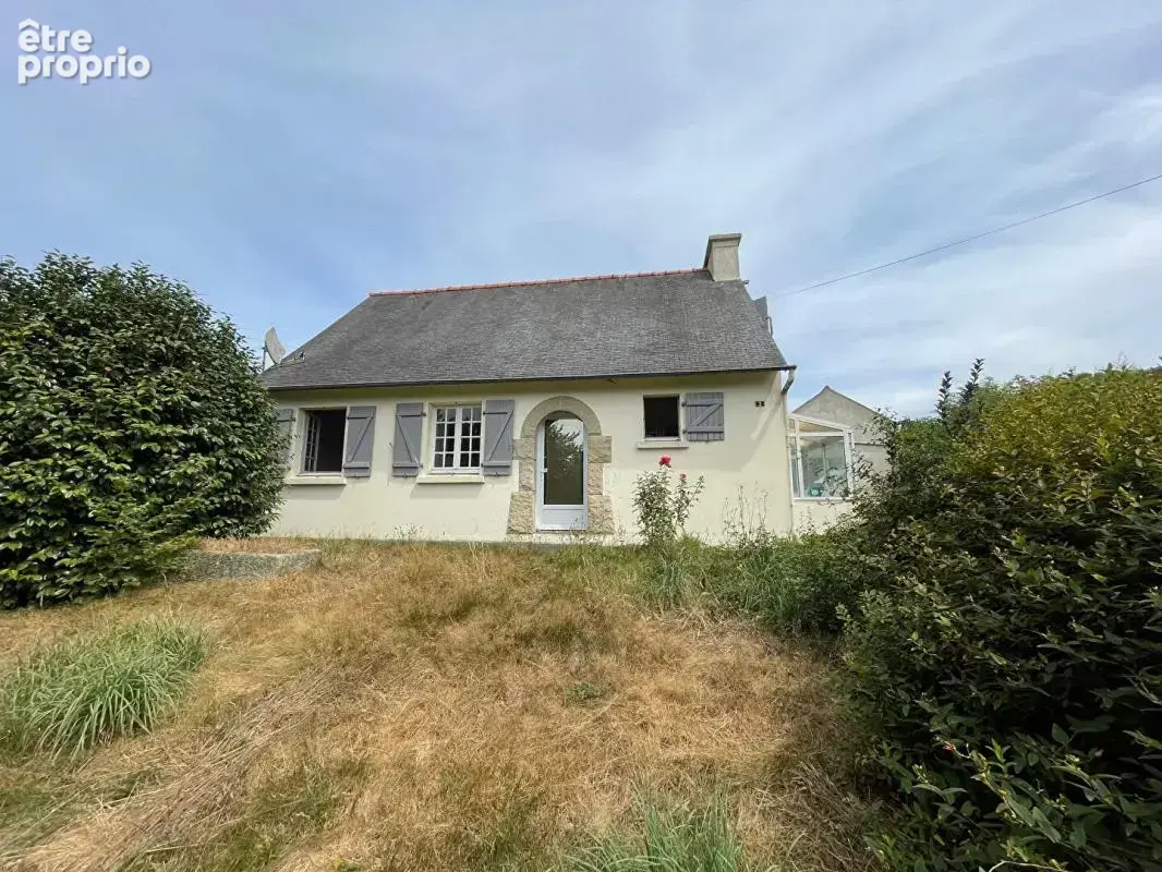 Maison 6 pièces 78 m² · à Bourbriac · 78 m² · 168 000 €