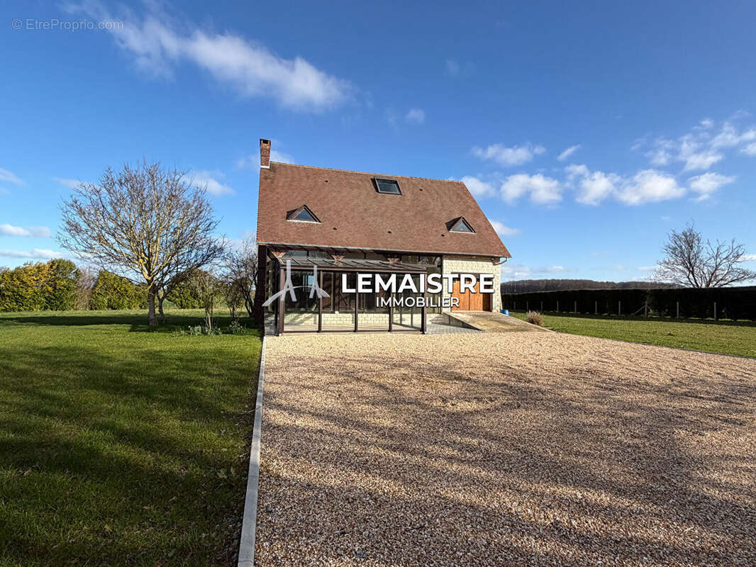 Maison à CANY-BARVILLE