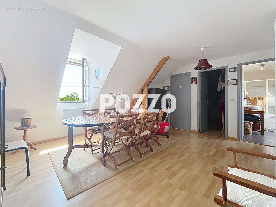 Maison à SAINT-PAIR-SUR-MER