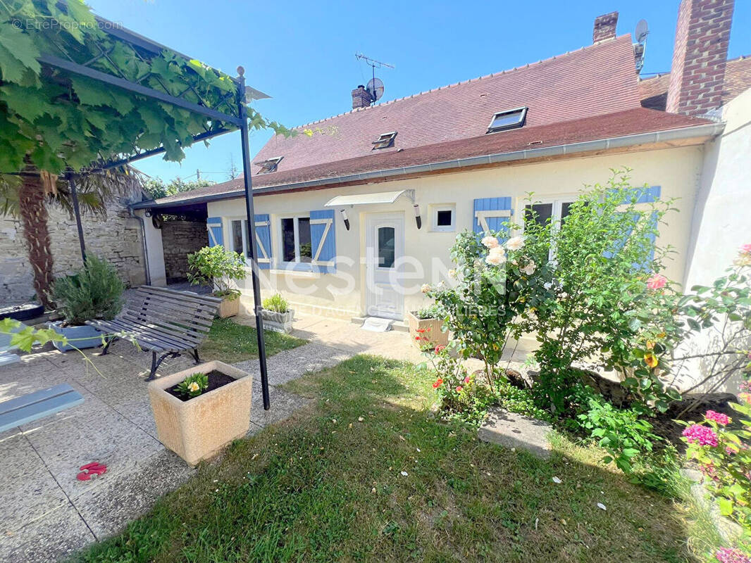 Maison à FLEURY