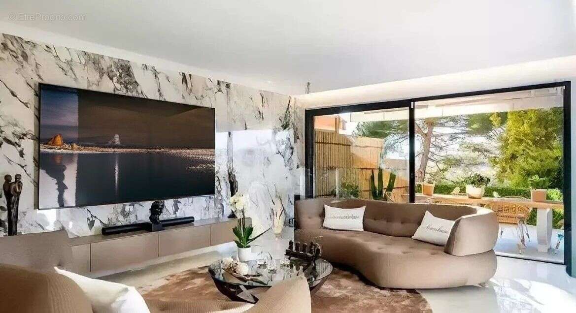 Appartement à LE CANNET