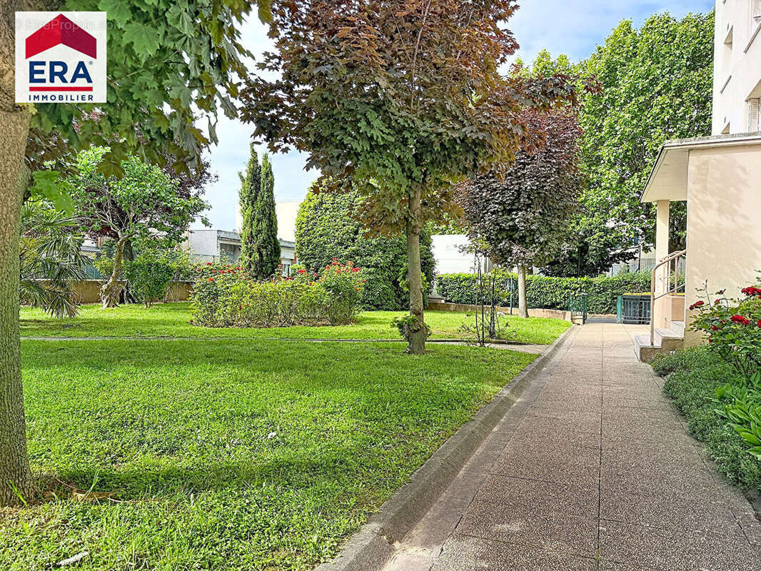 Appartement à IVRY-SUR-SEINE
