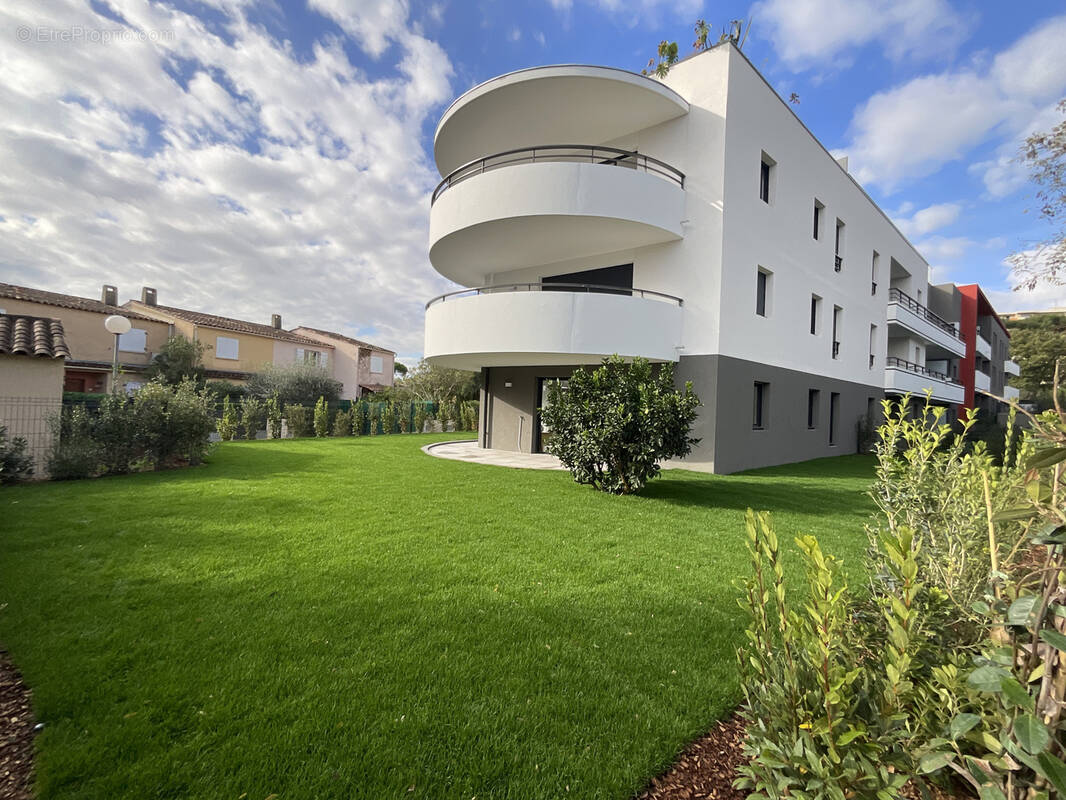 Appartement à VILLENEUVE-LOUBET