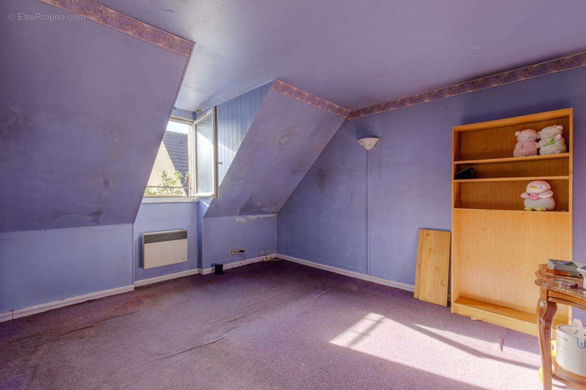 Maison à LES MUREAUX