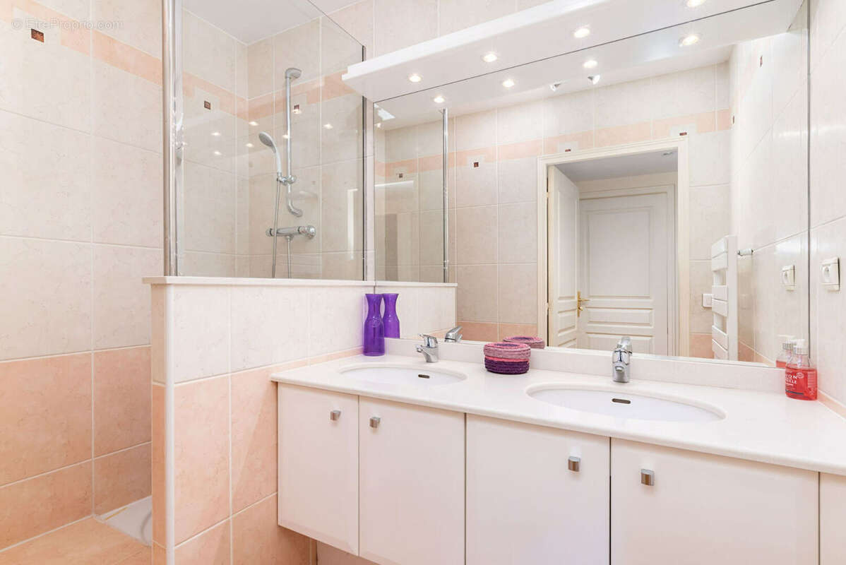 Appartement à LYON-1E