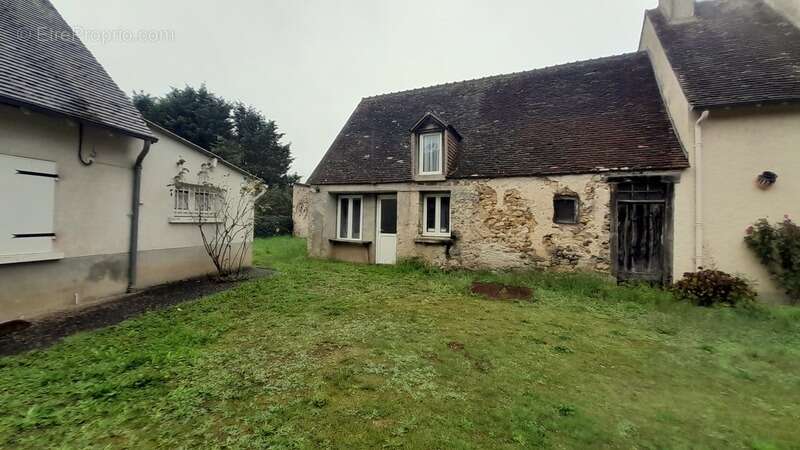 Maison à CEAULMONT
