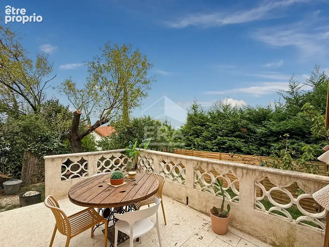 Appartement à CHATEAURENARD