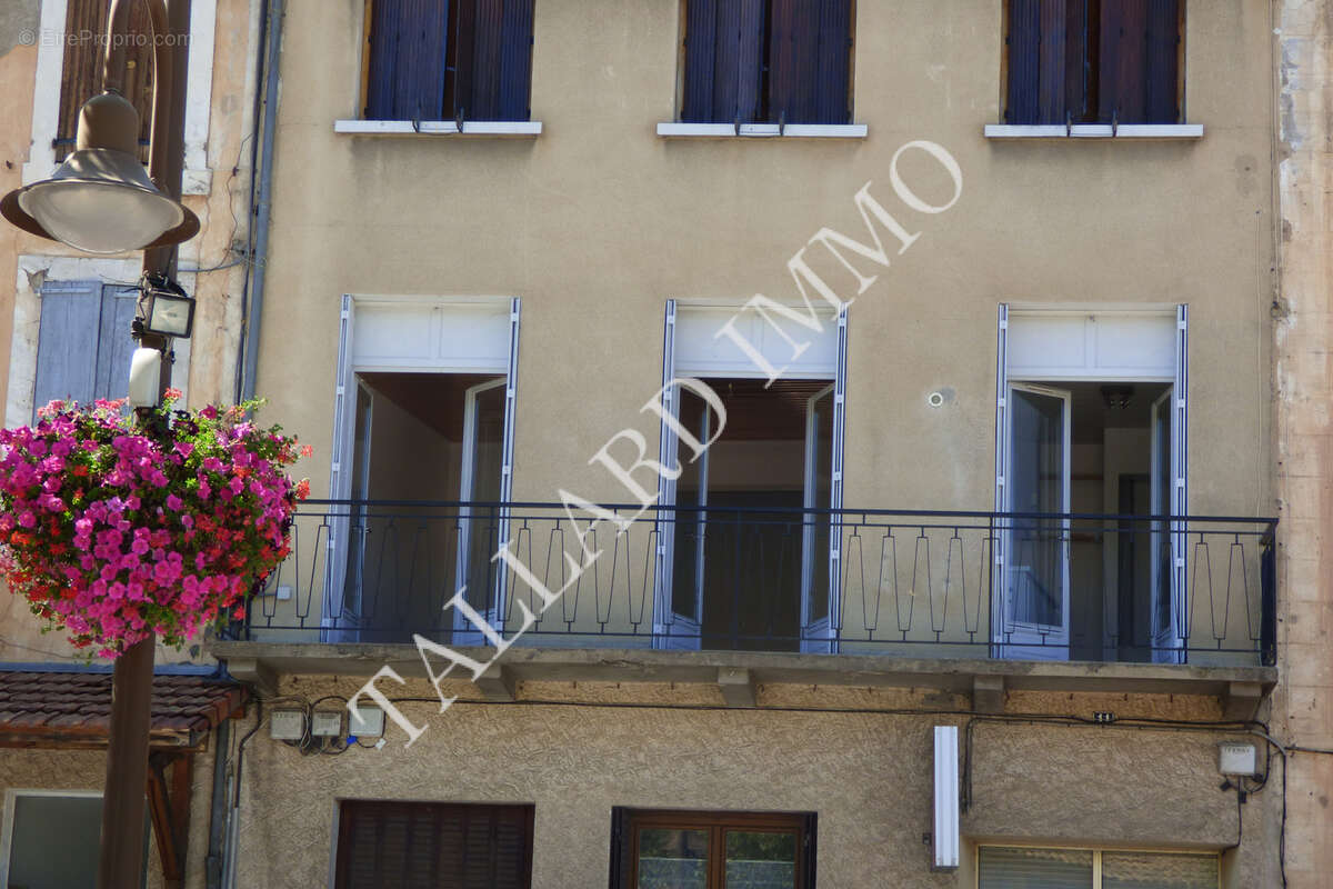 Appartement à TALLARD