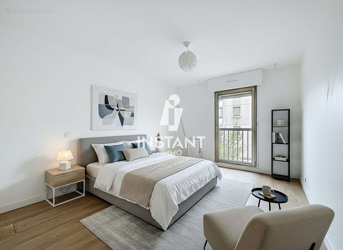 Appartement à CHARENTON-LE-PONT
